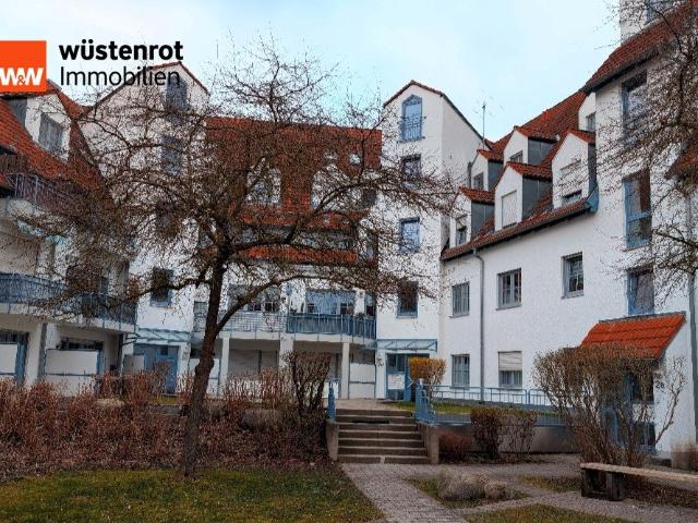 Bezugsfreie & Lichtdurchflutete 2 Zimmer Wohnung mit Südbalkon