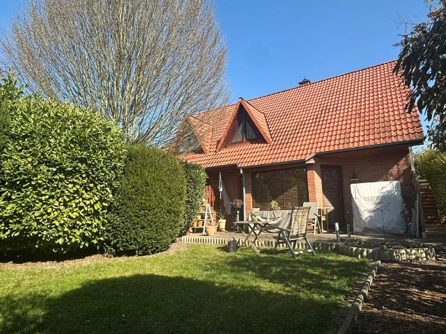 Bezugsfreies Doppelhaus in ruhiger Lage von Oldenburg Bümmerstede