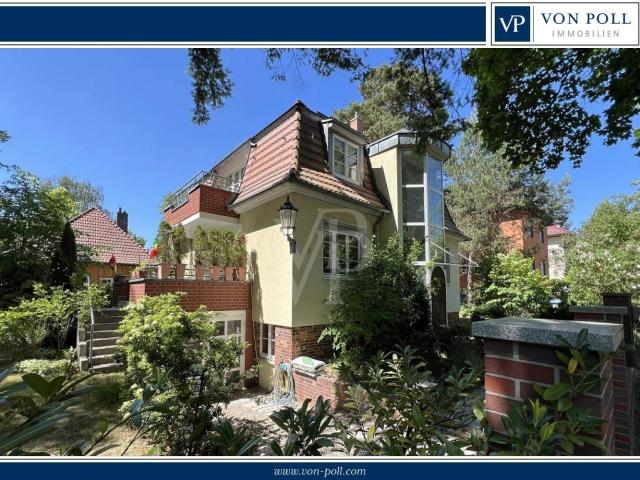 Bezugsfreies Zweifamilienhaus in zentraler Lage von Hermsdorf