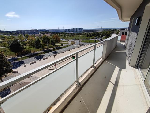 BEZANNES Rés. HEXAGONE Apt T2 de 57 m2 avec balcon et stationnement disponible le 26/09/2026