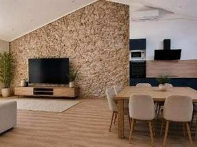 Béziers Magnifique appartement T4 de 100 m² entièrement rénové, au dernier étage