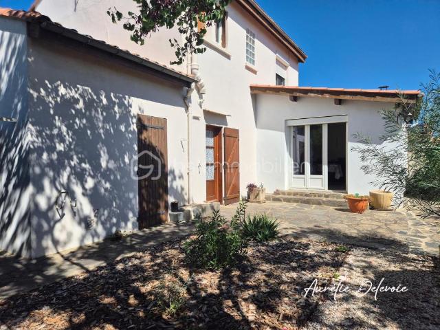 Béziers – Maison traditionnelle 3 faces avec terrasse, garage et cellier