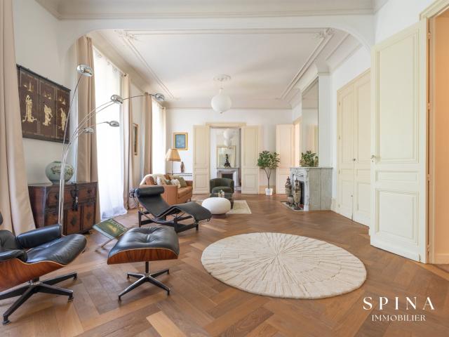 Béziers Allées Paul Riquet Appartement haussmannien de p. 327m² Béziers