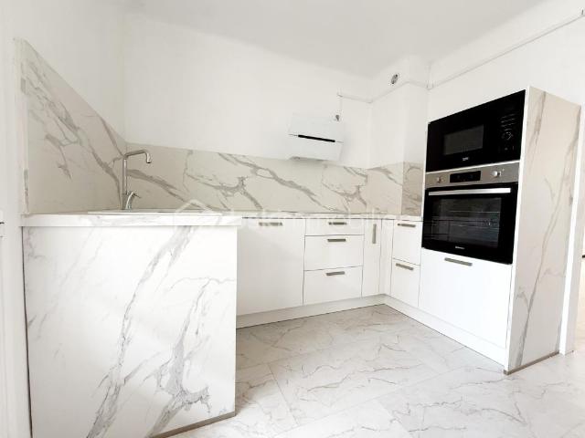 BÉZIERS – CARRÉ D’HORT – APPARTEMENT T3 DE 54 m² – PARKING – CAVE – LOGGIA
