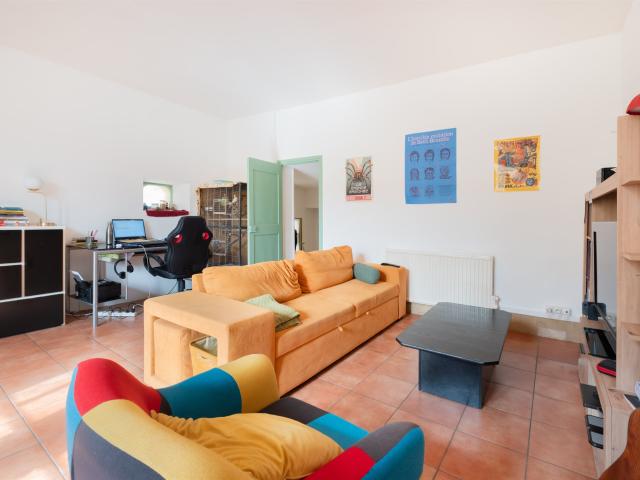Béziers centre Vend T2 loué 75m² Villeneuve lès Béziers