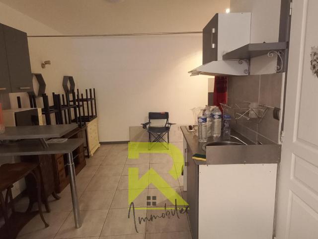 Beziers centre garage de 20.42 m2