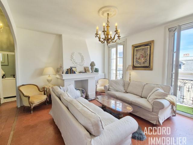 Béziers superbe appartement duplex T5 de 125m2 avec balcon e