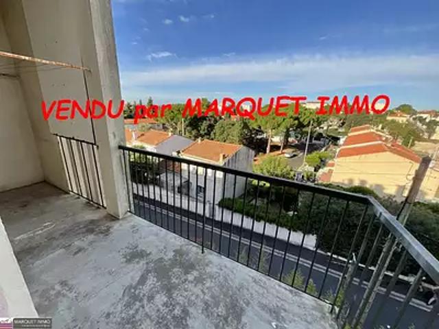 Béziers 34500 Achat / Vente appartement 4 pièces t4 au dernier étage balcon