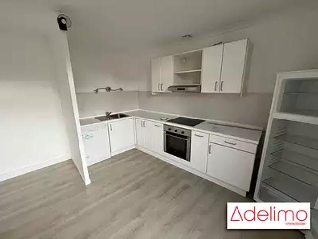 Béziers 34500 Location appartement 3 pièces t3 au dernier étage
