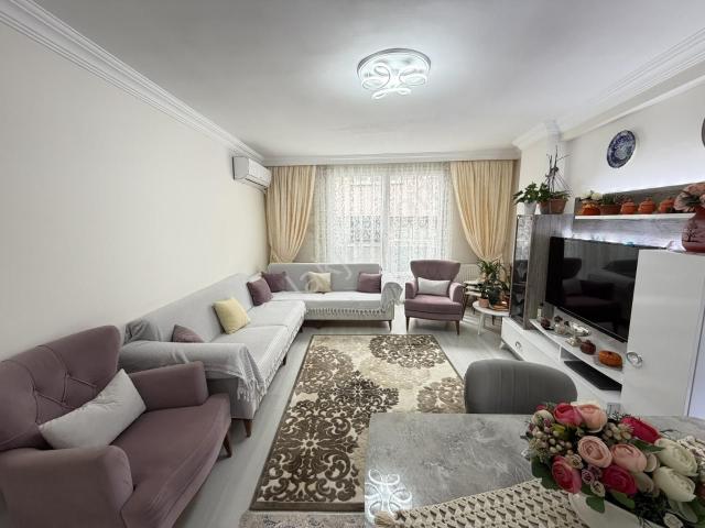Bezirganbahçe Hastane Arkası 2+1 Satılık 110 M2 2.kat Daire !