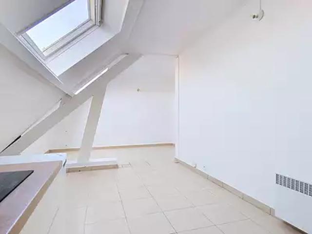 Bezons 95870 Location appartement 1 pièce t1 au dernier étage