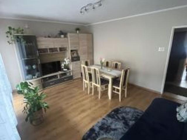 Bezpośrednio, Czarnowęsy, 65 m² Mieszkanie