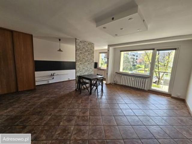 Bezpośrednio, Czeladź, ul. Niepodległości, 64 m² Mieszkanie