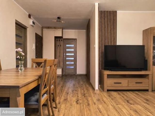Bezpośrednio, Aleksandrów Łódzki, ul. Wojska Polskiego, 60 m² Mieszkanie