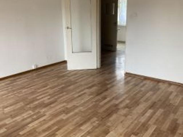 Bezpośrednio, Łask, ul. 9 Maja, 58 m² Mieszkanie