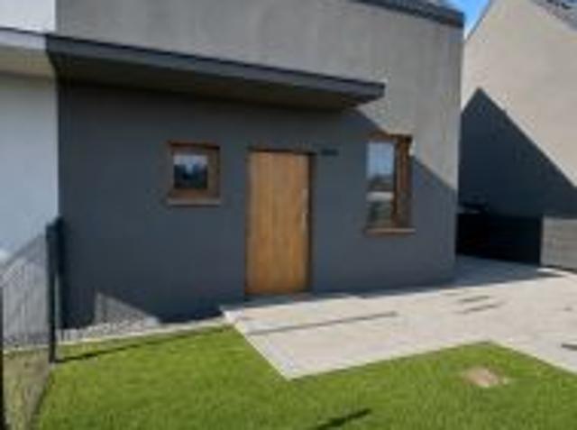 Bezpośrednio, Łaziska, 71 m² Dom