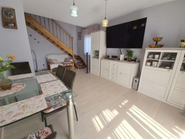 Bezpośrednio, Bolesławiec, ul. Lubańska, 79 m² Mieszkanie