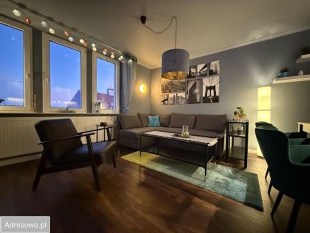 Bezpośrednio, Brzeg, ul. Szkolna, 45 m² Mieszkanie