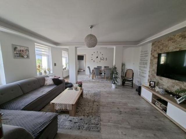 Bezpośrednio, Głuchołazy, ul. gen. Andersa, 95 m² Mieszkanie