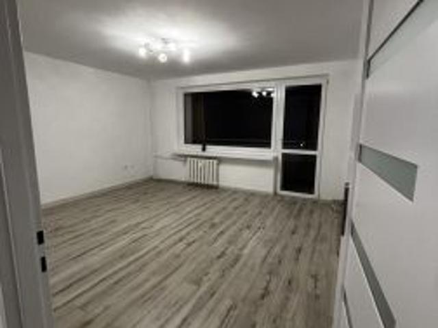 Bezpośrednio, Głubczyce, os. Konstytucji 3 Maja, 63 m² Mieszkanie