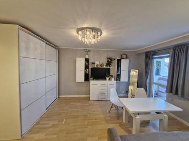 Bezpośrednio, Gorzów Wielkopolski, Górczyn, ul. bp. Wilhelma Pluty, 38 m² Mieszkanie