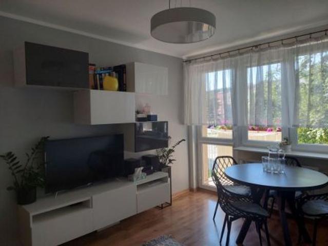Bezpośrednio, Gdynia, Chylonia, ul. Chylońska, 46 m² Mieszkanie