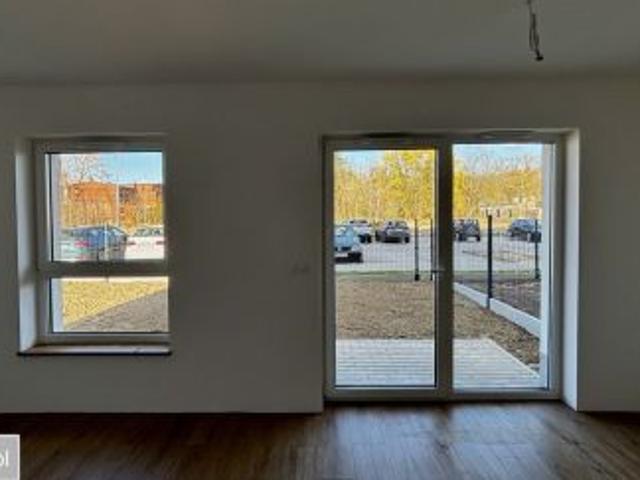 Bezpośrednio, Gwiazdowo, 41 m² Mieszkanie