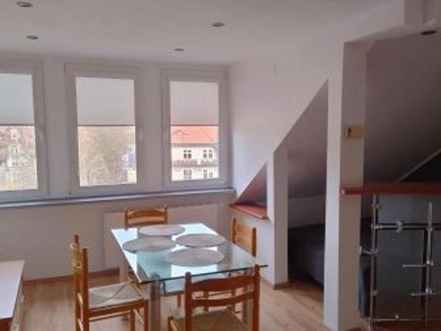 Bezpośrednio, Kłodzko, ul. Lutycka, 57 m² Mieszkanie