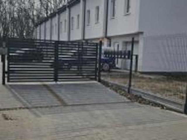 Bezpośrednio, Kobyłka, ul. Przyjacielska, 137 m² Dom