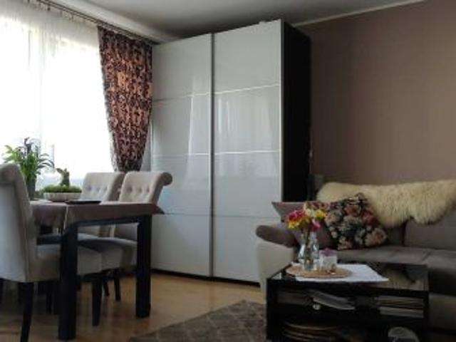 Bezpośrednio, Konin, 80 m² Mieszkanie