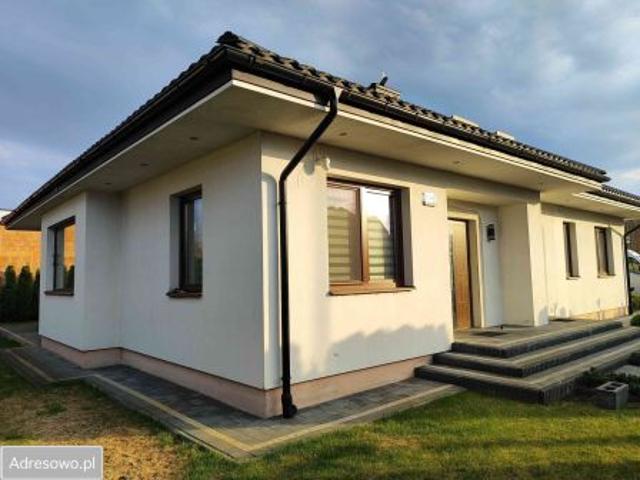 Bezpośrednio, Korczów, 130 m² Dom