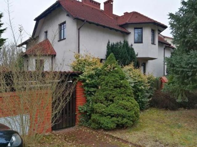 Bezpośrednio, Kielce, ul. Ludomira Różyckiego, 399 m² Dom