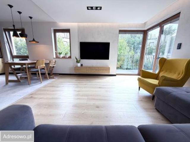 Bezpośrednio, Kielce, ul. Świętojańska, 82 m² Mieszkanie