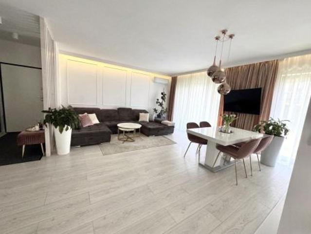 Bezpośrednio, Łódź, Bałuty, ul. Antoniego Mackiewicza, 78 m² Mieszkanie