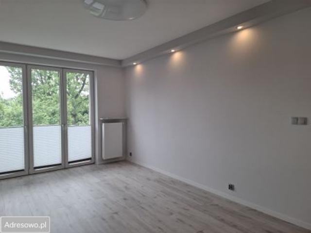 Bezpośrednio, Łódź, Śródmieście, ul. Uniwersytecka, 33 m² Mieszkanie