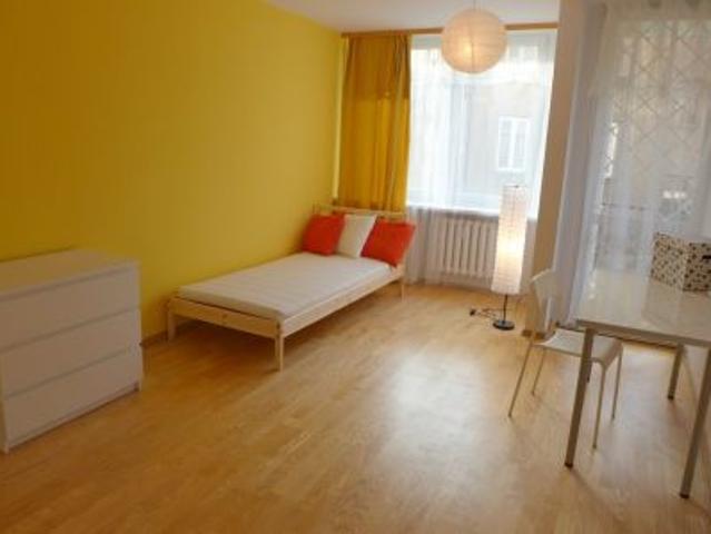 Bezpośrednio, Łódź, ul. Julianowska, 64 m² Mieszkanie
