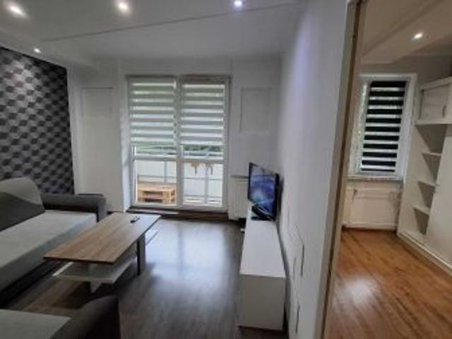 Bezpośrednio, Żory, os. Powstańców Śląskich, 35 m² Mieszkanie