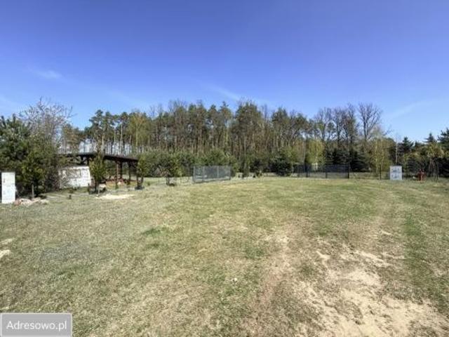 Bezpośrednio, Ostrów, ul. Szafirkowa, 2100 m² Działka