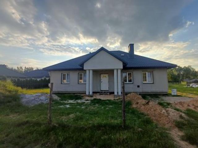 Bezpośrednio, Ostrowiec Świętokrzyski, Kolonia Robotnicza, ul. Platanowa, 120 m² Dom