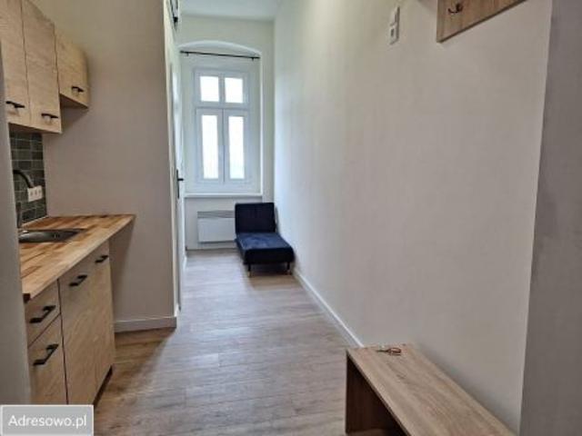 Bezpośrednio, Legnica, ul. Kazimierza Wielkiego, 14 m² Mieszkanie