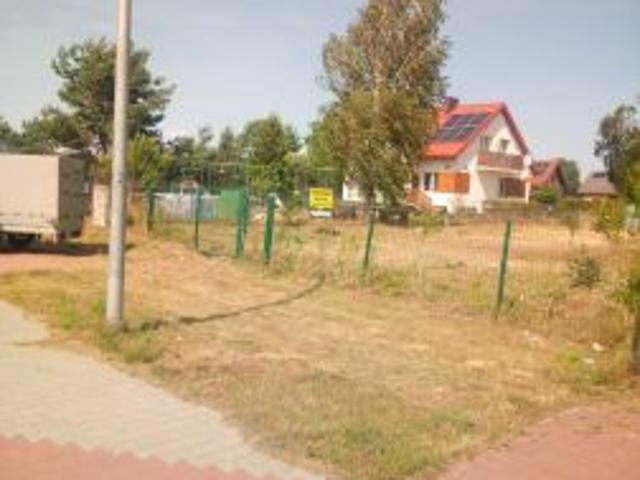 Bezpośrednio, Ćmiłów, ul. Księdza Stanisława Wachowskiego, 760 m² Działka