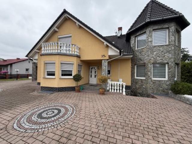 Bezpośrednio, Nowogrodziec, ul. 1 Maja, 415 m² Dom