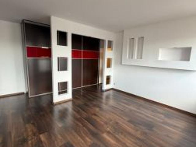 Bezpośrednio, Nowy Dwór Mazowiecki, Centrum, ul. Warszawska, 69 m² Mieszkanie