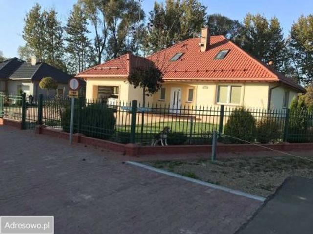 Bezpośrednio, Sieniawa, 140 m² Dom