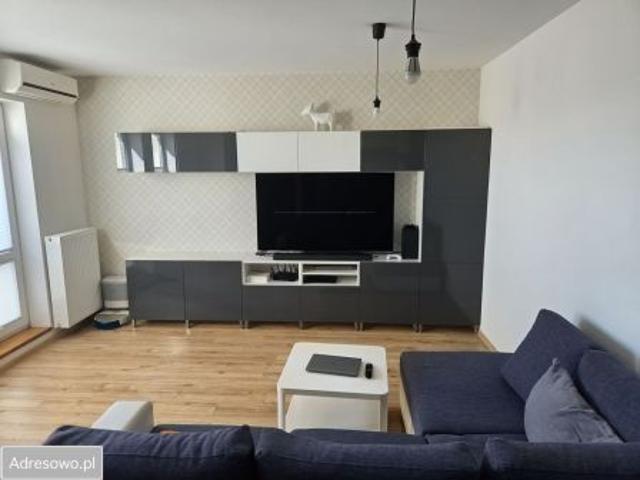 Bezpośrednio, Poznań, Wilda, ul. Saperska, 49 m² Mieszkanie
