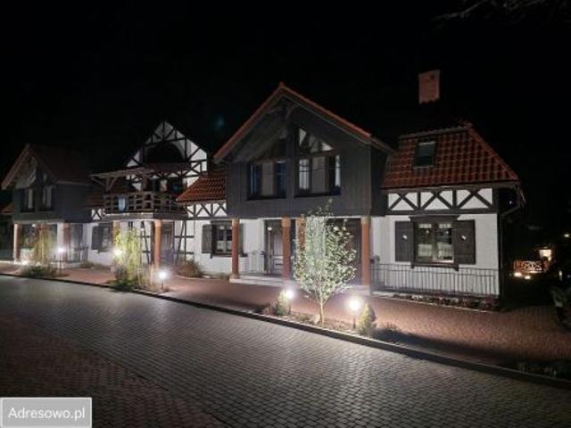 Bezpośrednio, Piaski, 1050 m² Dom