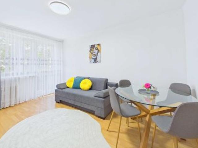 Bezpośrednio, Radom, Osiedle XV lecia, ul. 11 Listopada, 36 m² Mieszkanie