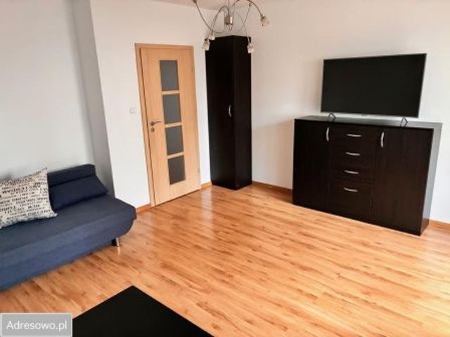 Bezpośrednio, Radom, Osiedle XV lecia, ul. Żwirki i Wigury, 60 m² Mieszkanie