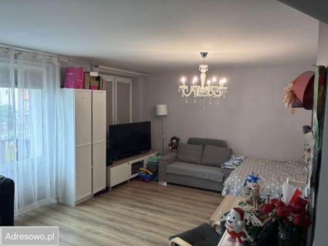 Bezpośrednio, Radom, Osiedle XV lecia, ul. Miła, 49 m² Mieszkanie