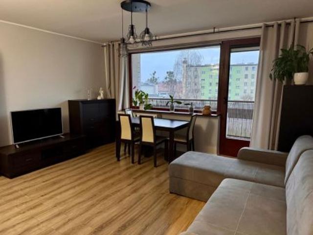 Bezpośrednio, Wołczyn, 65 m² Mieszkanie